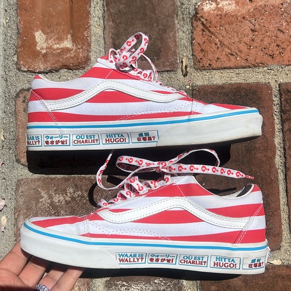 VANS Old Skool X International Stripes Womens Size 8. Where's Waldo Shoes Red - Picture 12 of 17